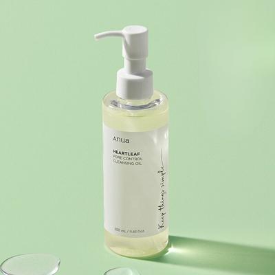 Heartleaf Pore Control Cleansing Oil 350mL