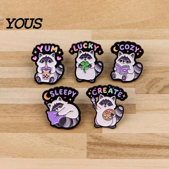 Lightweight Clothes Pins Cartoon Raccoon Brooch Pin, Animal Decorative Enamel Badge, Alloy Lapel Pin for Jackets Backpacks Hats Scarves