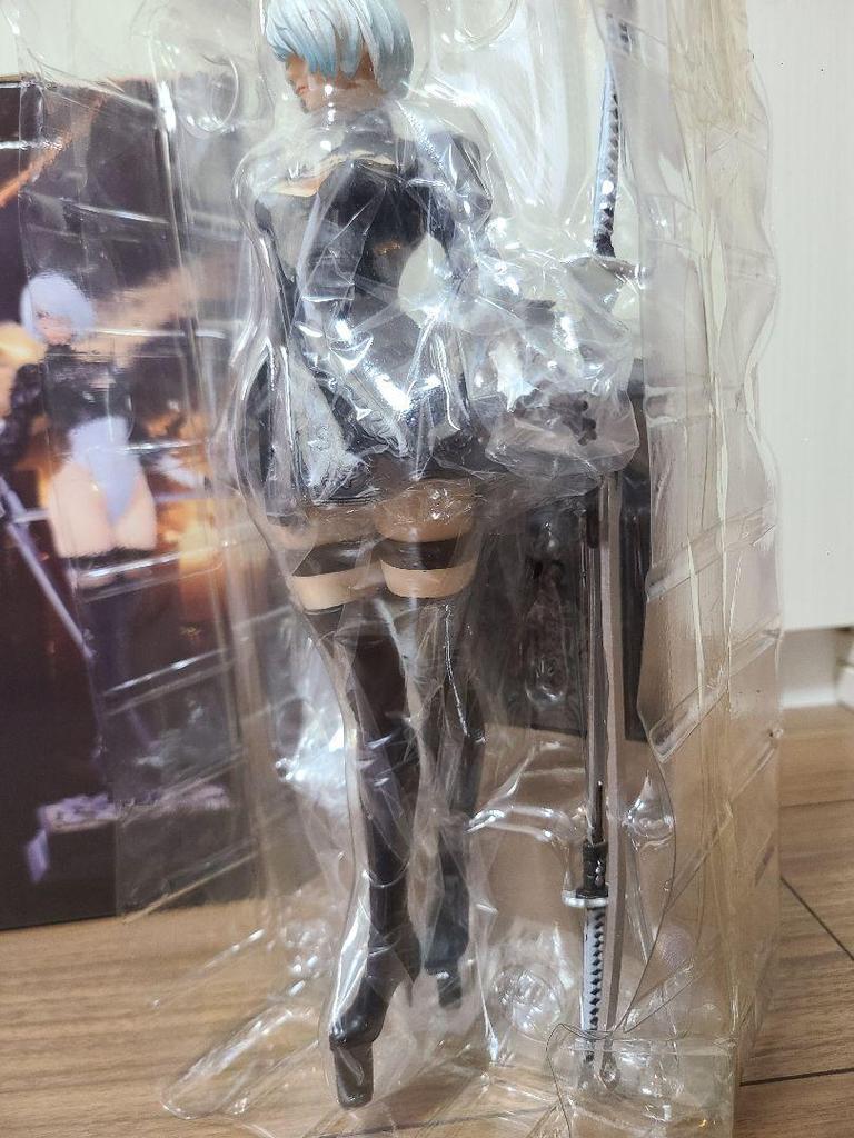 [USED] NieR:Automata 2B Figure