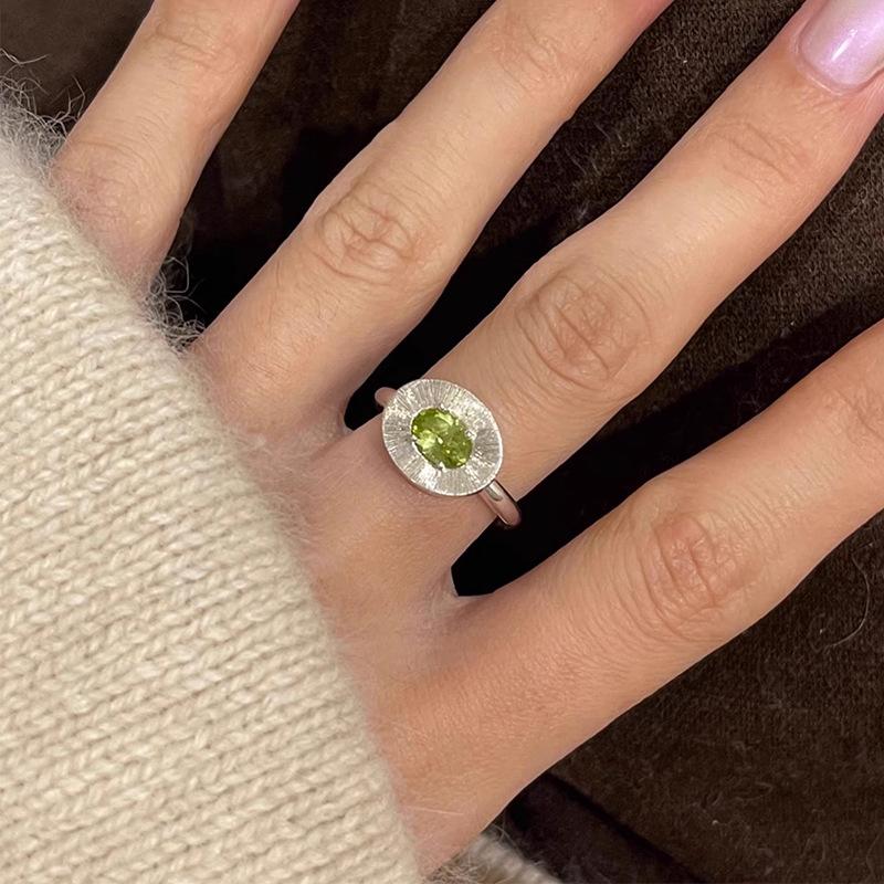 

Цирконий Матовое кольцо Женская текстура Высококлассный Элегантный простой регулируемый указательный палец кольцо для подруг Женские аксессуары Регулируемые кольца