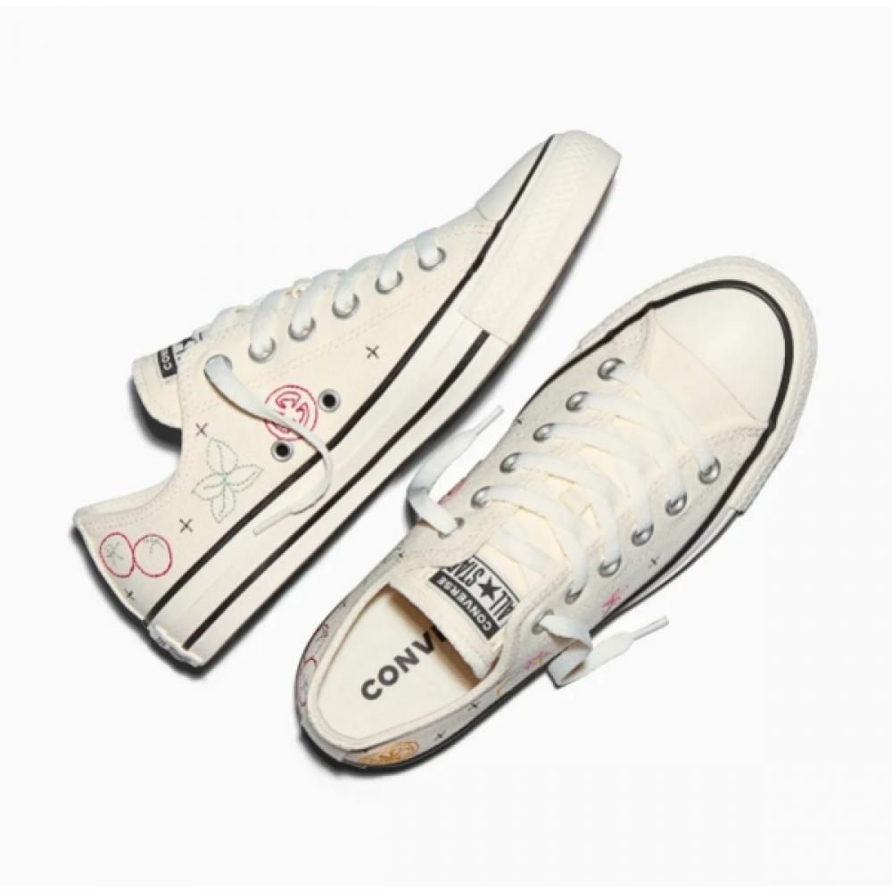 ConverSe Women S Lightweight SneakerS Athletic ShoeS canvaS Chuck Taylor allStar
