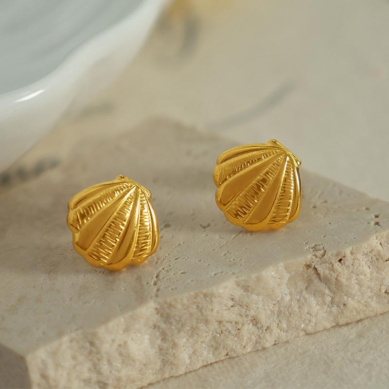 European and American personality earrings earrings simple shell semi-round earrings retro cold wind Internet celebrity earrings
