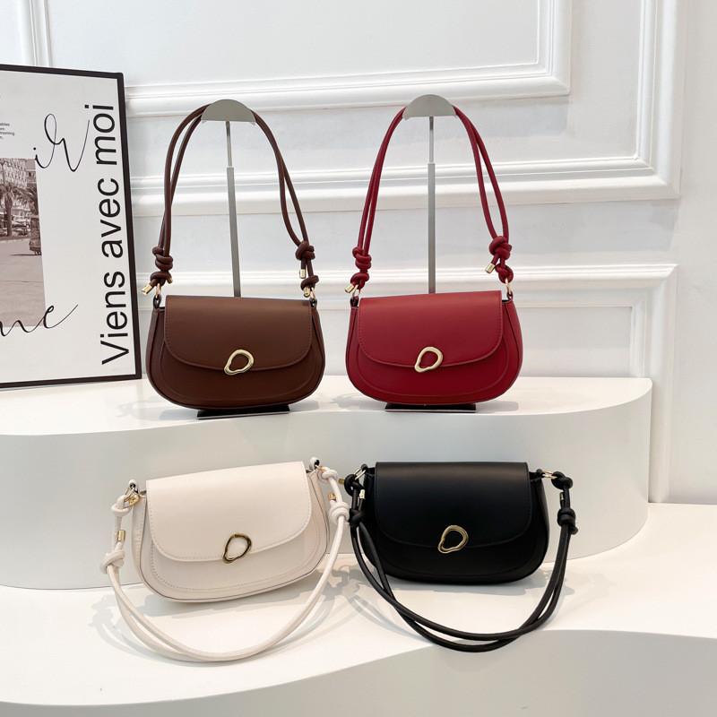 Sleek Lock Buckle Small Handbag For Women Versatile Urban Minimalist Design In Shades Various