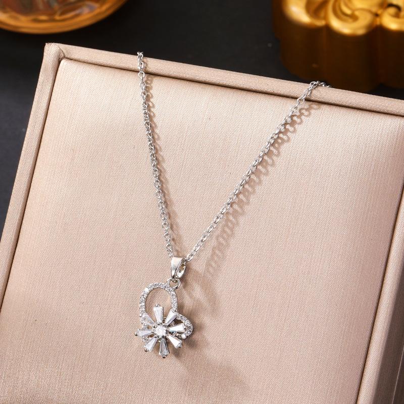 Rotatable Sunflower Pendant Necklace U Geometric Titanium Steel Light Luxury