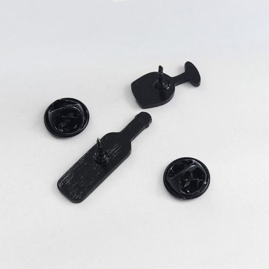 Compact Wine Glass Brooch Fine Workmanship Alloy Delicate