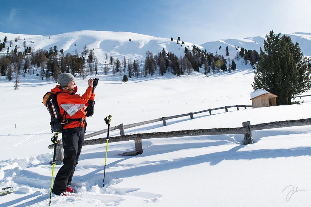 Suunto MB-6 Compass for Mountaineering [Official Japanese Product/Manufacturer's Warranty] SS010605011