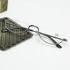 Retro Ultra-licht Metall Halb Rahmen Lesebrille Tragbare Männer Frauen Leser Optische Spektakel Kleine Rahmen Brillen