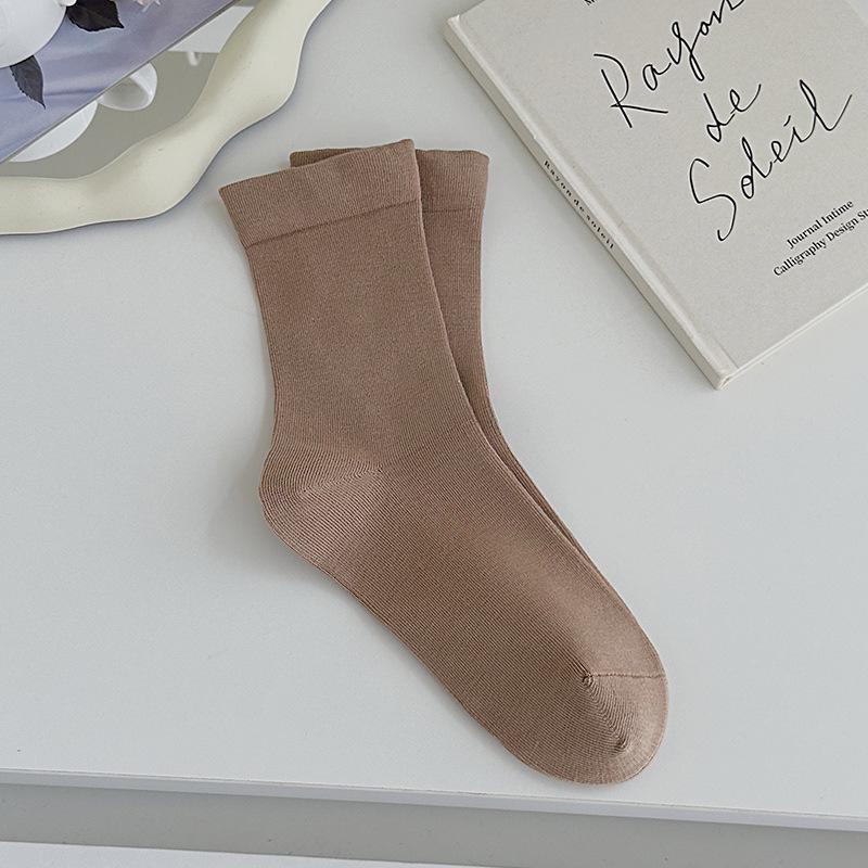 Women's Antibacterial Odor-Resistant Mid-Calf Cotton Scrunch Socks - Black & White, Postpartum Friendly, Spring/Autumn Style