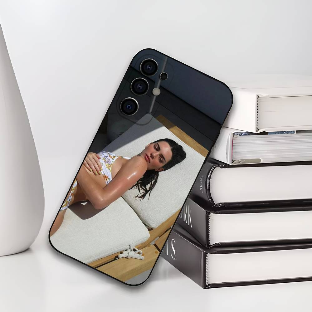 K-Kendall J-Jenner Phone Case For Samsung S25,S24,S21,S22,S23,S30,Ultra,S20,Plus,Fe,Lite,Soft Black Cover Samsung S24fe