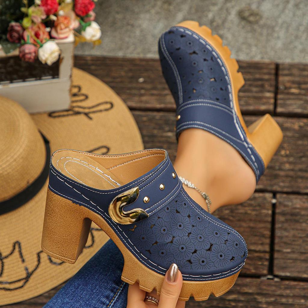 Retro Pastorale Holle Blokhak Mules met Metalen Gesp