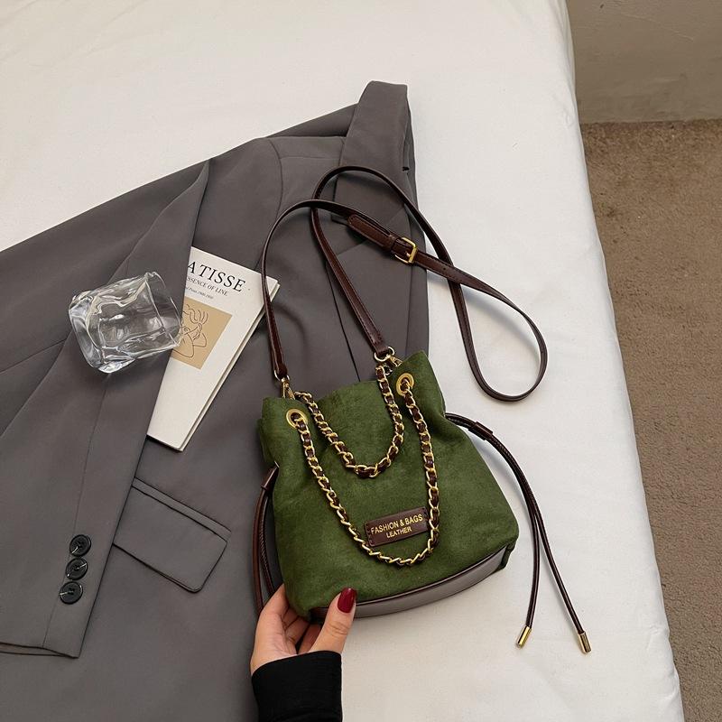 Autumn new large-capacity chain bag high-value bucket bag fashionable women's bag shoulder bag commuter messenger bag