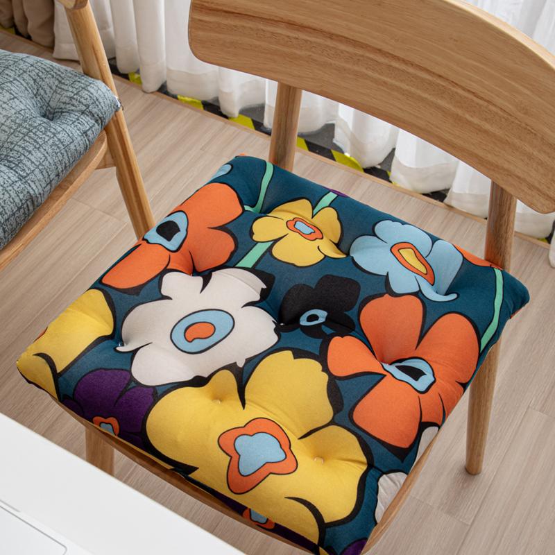 44x44x5cm Chair Thickened Seat Cushion Student Stool Butt Cushion Office Four Seasons Hip Pad Breathable Soft Chair Cushion