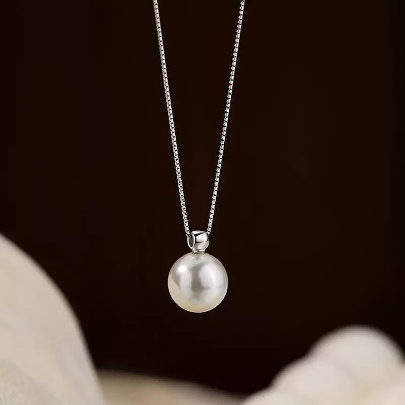 Elegant Pearl Pendant Necklace - Versatile Light Luxury Women s Fashion Jewelry