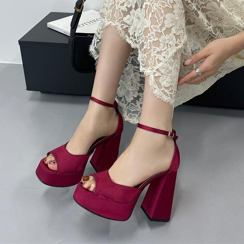 

Весенние новые сандалии на толстом каблуке, модные, милые, с вырезом в виде рыбьего рта, на высоком каблуке 41 бордовый