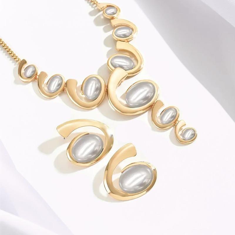 New Hot-selling Personalized Fashion Exaggerated Trend Necklace Earrings Combination, Jewelry Set