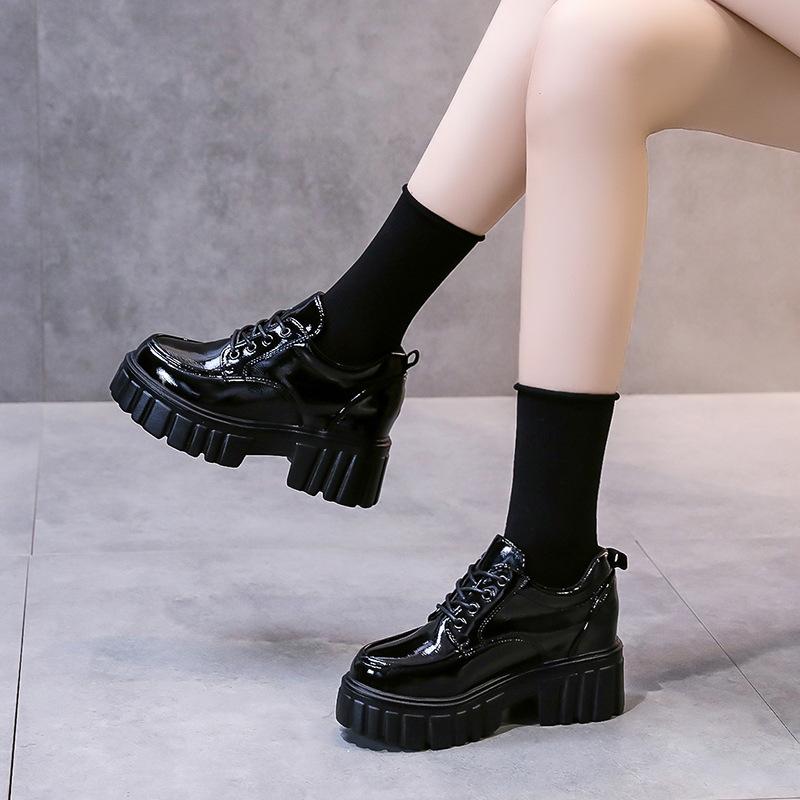 Pantofi mici din piele cu talpă groasă în stil britanic, cu înălțime interioară crescută, pentru femei, versatili, cu toc înalt gros, pantofi jk de primăvară și toamnă, pantofi de modă