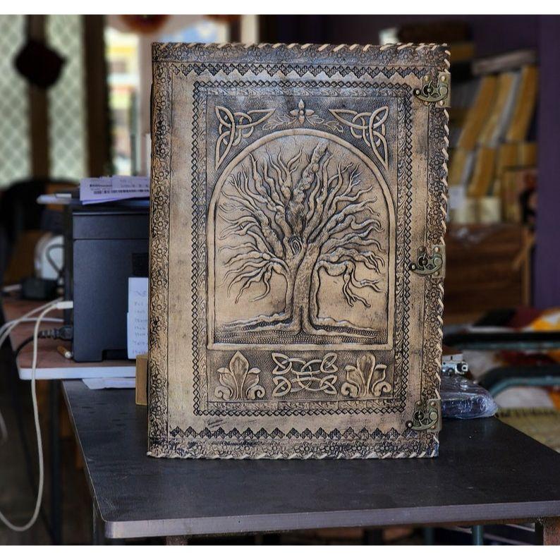 Большой кожаный журнал, Большой фотоальбом, Журнал с тиснением Древо жизни, Свадебная книга пожеланий, Журнал-гримуар 13 x 10 in Unlined Paper бронзовый