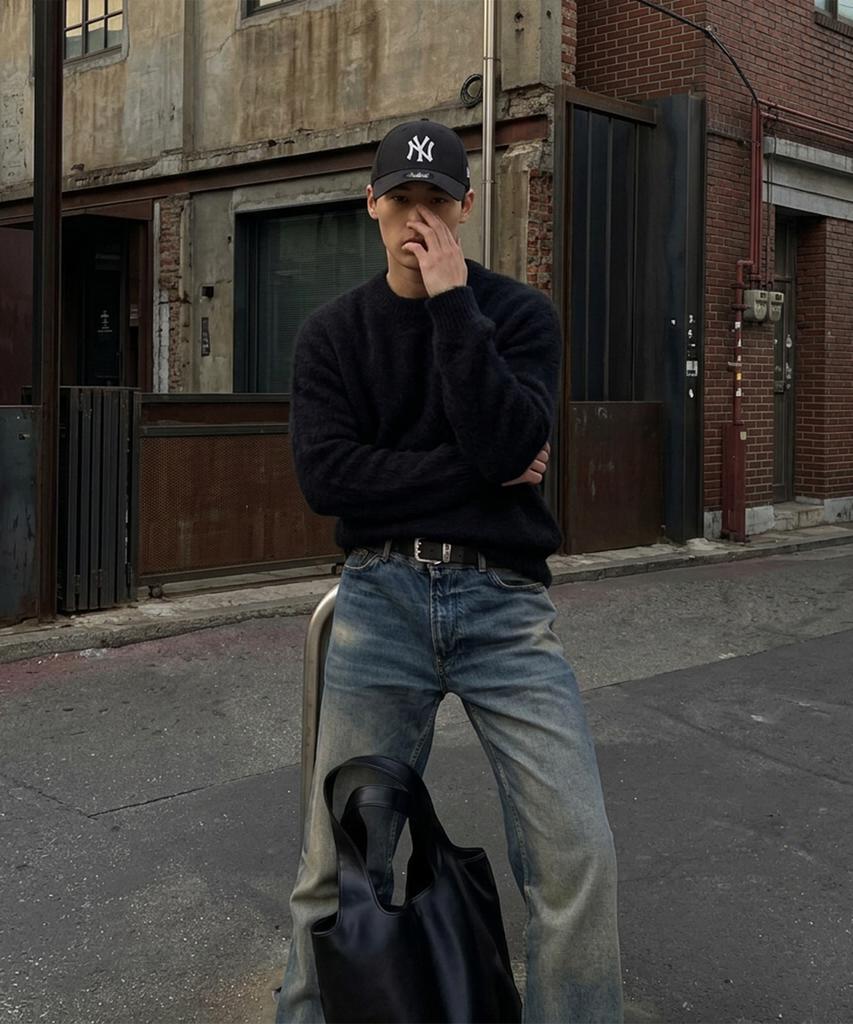 AGOD Signature Daily Crewneck Knit [Black]