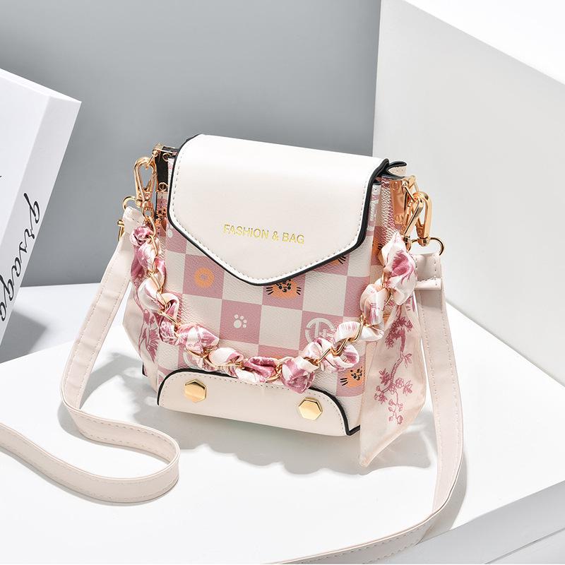 

2025 Women s Trendy Mini Crossbody Bag - High-End Fashion Phone Carrier