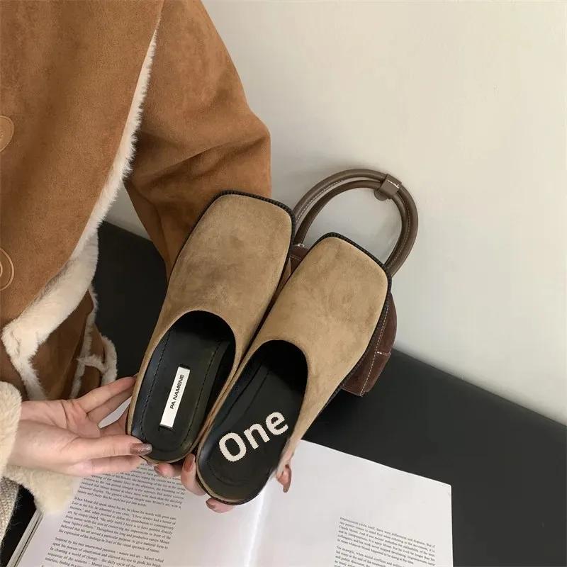 Mode Frühling Sommer Französische Flache Absatz Halboffene Zehen Pantoletten Damenschuhe Outdoor-Bekleidung Große Blume Halbstütz-Pantoletten