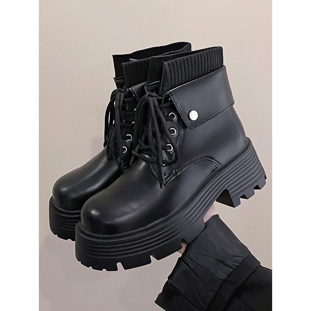 Retro Martin boots women's autumn and winter 2025 new fried street popular ins British style black thick-soled heightening short boots