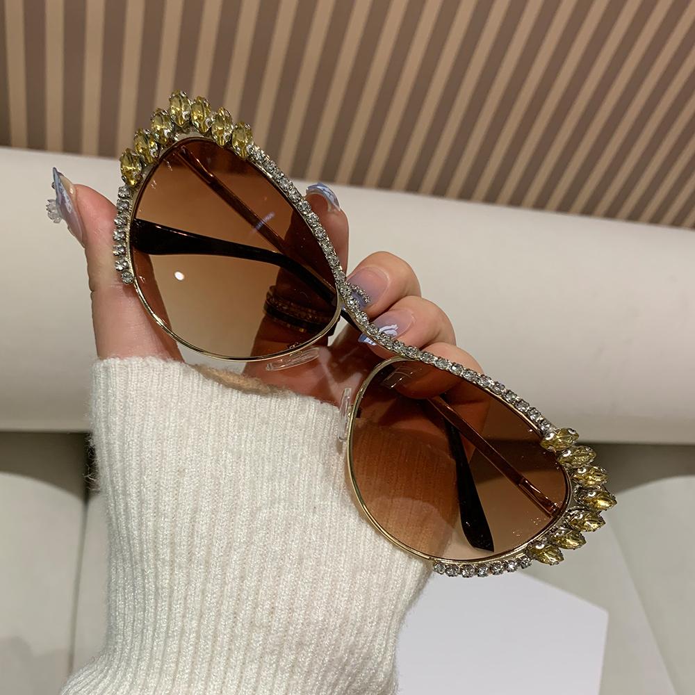 Lunettes de soleil surdimensionnées Y2K à monture vintage sertie de bijoux Diamant Lunettes pour fête costumée Y2K Lunettes de soleil Y2K pour femmes et hommes