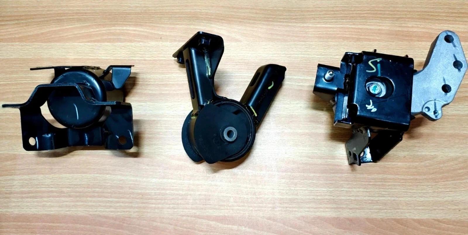 11610-61PA0 11620-71LA0 11710-71LA0 Engine Mounting Set Of 3 Piece New Genuine