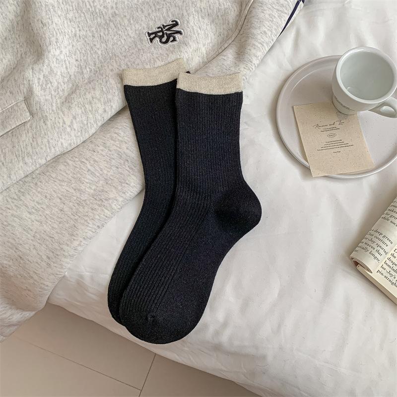 Autumn and Winter Women's Mid-calf Socks, Winter Thickened Warm Cashmere Socks, College-style Color-blocked Wool Socks