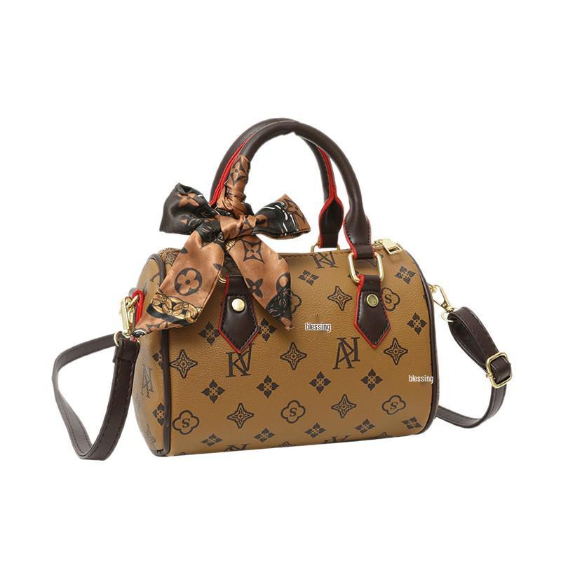 2025 Women's Versatile Crossbody Pillow Bag: New Classic Fashion Handbag