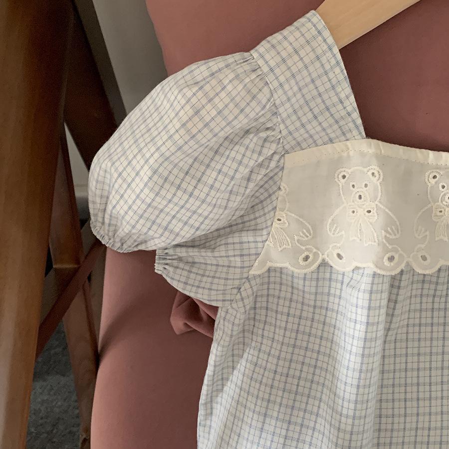 1017 summer new baby girl fresh climbing clothes infant Korean version plaid one-piece Romper cute fart coat