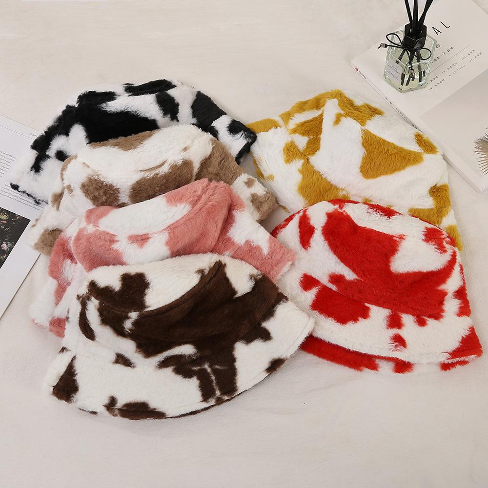 Autumn and Winter Bucket Hat Season Lamb Plush Ear Protector Hat Cute Cow Pattern Show Face Small Bucket Hat