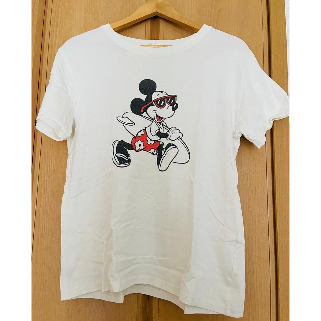 Used freaks store (Mickey Surf T-shirt)
