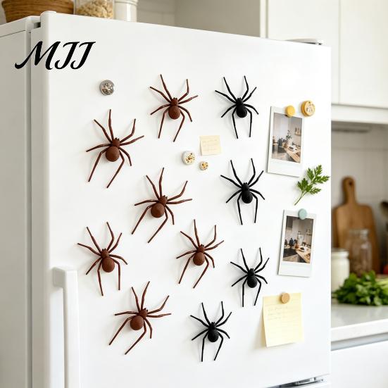 3D Creepy Spider DEcor 2/4/8Pcs Refrigerator Magnet, Lifelike Decorative Magnet for Spooky Decor Metal Surfaces, Magnetic Halloween Party Kitchen