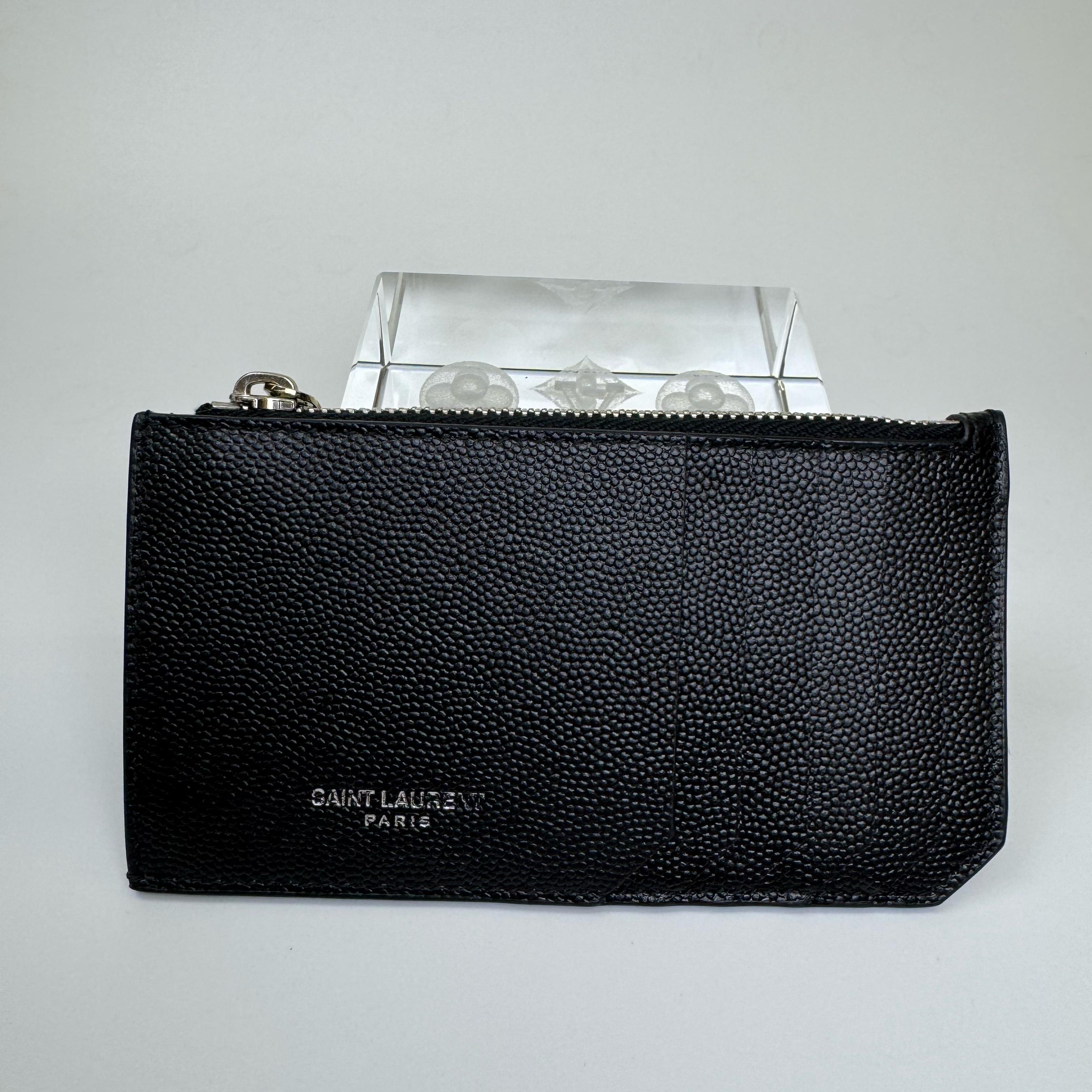 [Pre-Owned] Black Leather Card Holder - Very Good #1SXSHZV ONE SIZE
