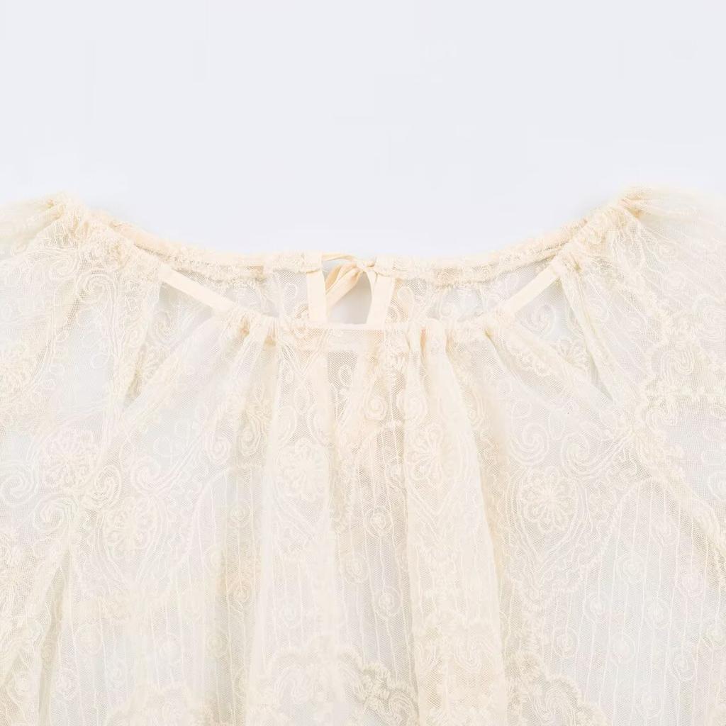 European and American Style, New Women's Clothing, Foreign Style, Fashionable Style, Temperament Lace Crew Neck Long-sleeved Top
