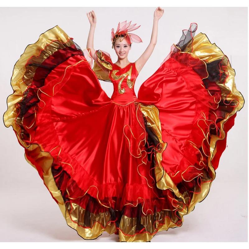Tanz Eröffnungstanz Strahlendes Kleid Erwachsener Moderne Atmosphäre Stierkampf-Performance