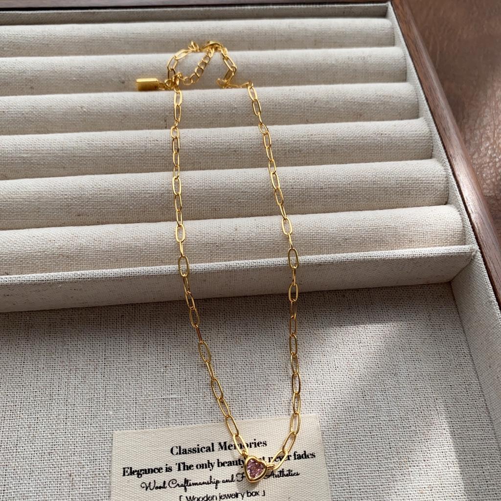 Light Luxury Minimalist Fashion New Metal Necklace High-end Niche Design High-end Collarbone Chain Summer Gift Girlfriend Jewelry