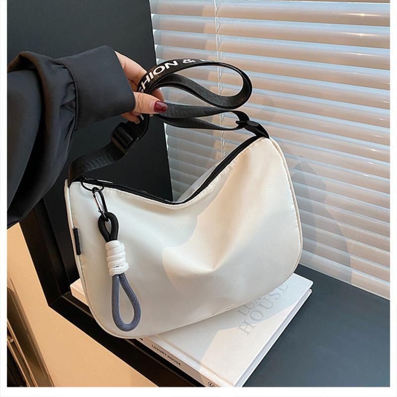 Spacious Dumpling Crossbody Bag Women Versatile Casual Sporty Shoulder Bag Trendy