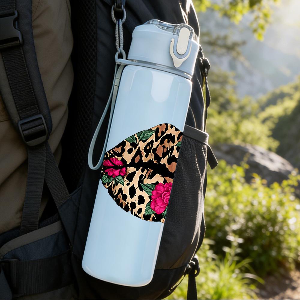 1PC Leopard Lips Rose Graphic,750ml Color Plastic Sports Water Bottle,Leakproof Flip Straw Lid,Suitable for Sports Office Home Use