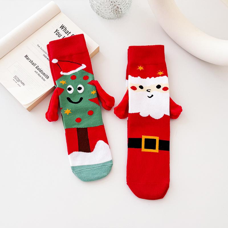 Magnetic Hand-holding Mid-tube Christmas Socks - Trendy Autumn/Winter Celebrity Style