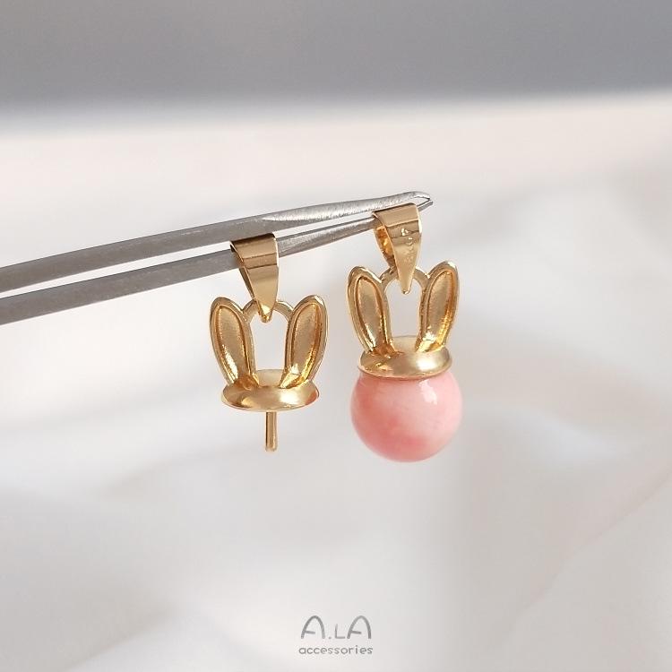 

Подвеска-шарм «Кошка и кролик» из золота 14 карат с пиновой закрепкой для DIY аксессуаров с кристаллами и жемчугом