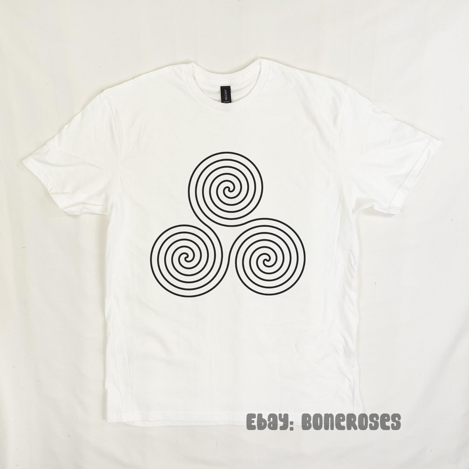 Triskelion T-Shirt, Unisex, Neolithic Motif Unisex T-Shirt XL