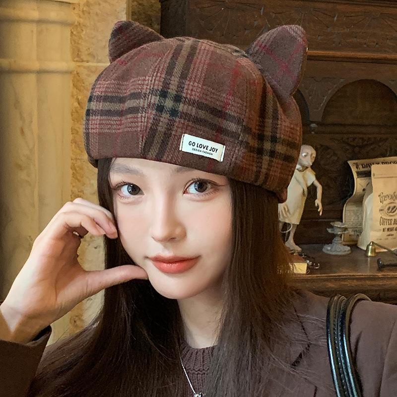 Classic Plaid Wool Beret with Cute Cat Ears - Artistic Painter Style for Autumn/Winter