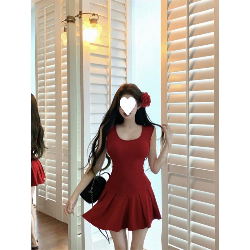 Pure Desire Backless Straps Slim Suspender Dress Women's Summer Small Hot Girl Slim U-neck Pleated A-word Skirt