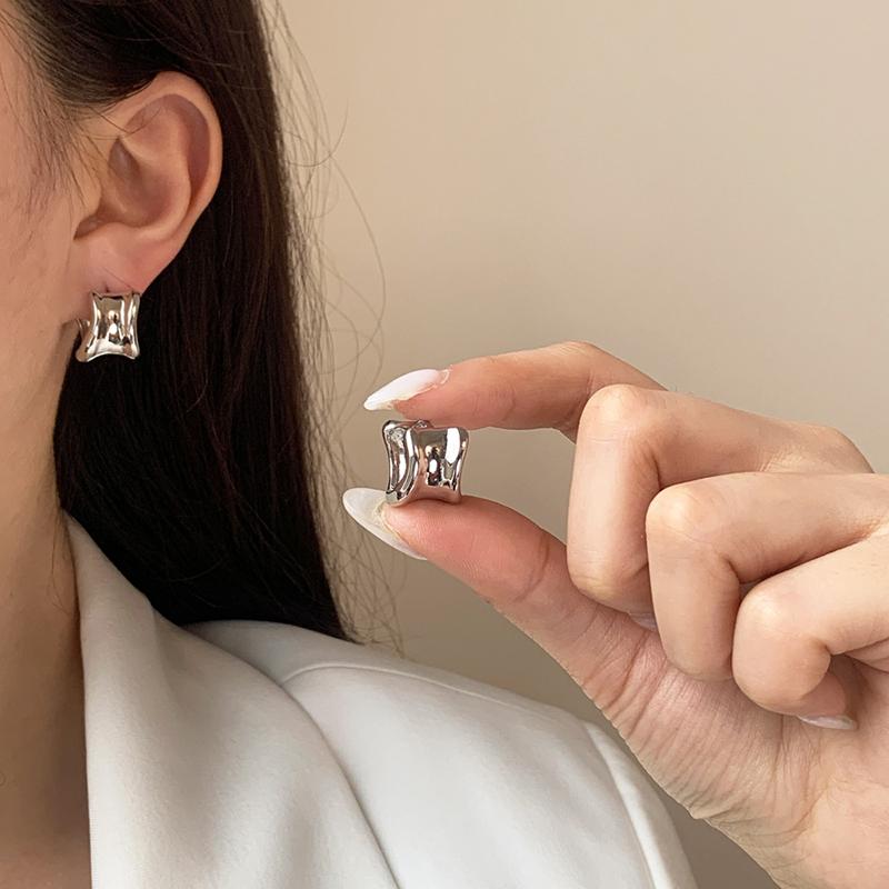 PONYKISS Sterling Silber 18 Karat Gold Unregelmäßige Runde Creolen für Damen Trendiger Feiner Leichter Luxus Schmuck