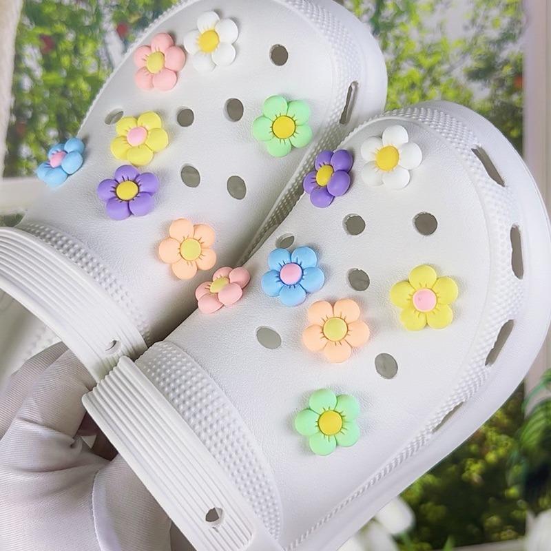 14PCS Fashion Shoe Charms Set Accessories Hole Shoe Buckle Cute Colorful Flowers Resin DIY Shoes Decorations for Bogg Bag
