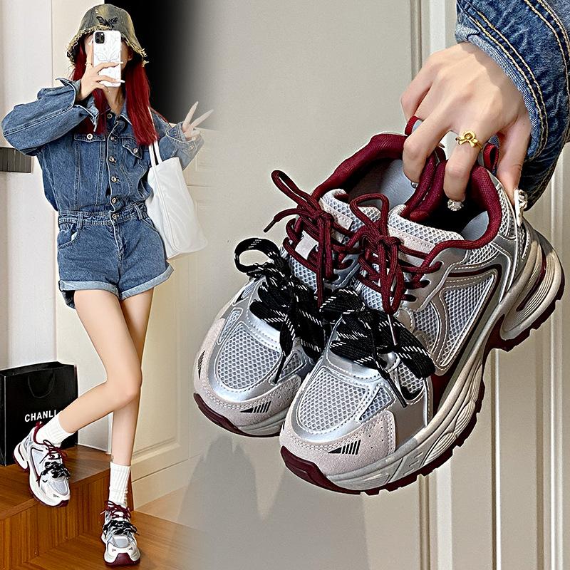 ins Korean version of the new dad shoes for women 2025 autumn student sports running shoes casual shoes platform height increase YS0820