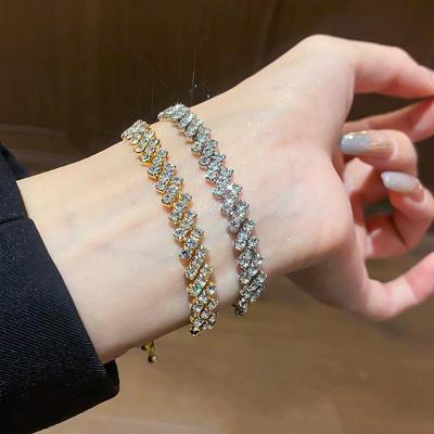 Flashy Diamond-Studded Geometric Bracelet - Elegant, Luxury Fashion Bangle for Women