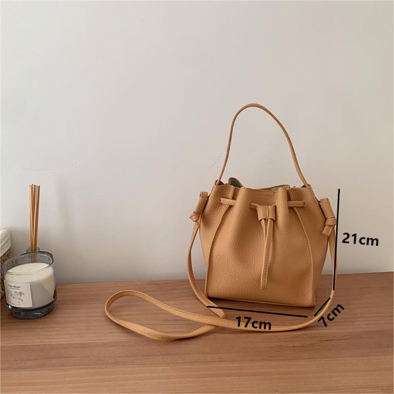 Новые сумки-ведра с завязками на завязках — фото 9