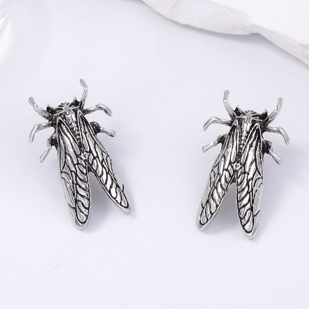 Personality Trend Design Sense Alloy Insect Unique Temperament Light Luxury Earrings Versatile Daily Commuter Women's
